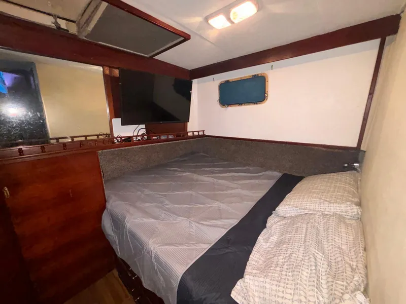 Slide: The Image of Ocean Yachts Trawler 42 + 2 1979 - 70