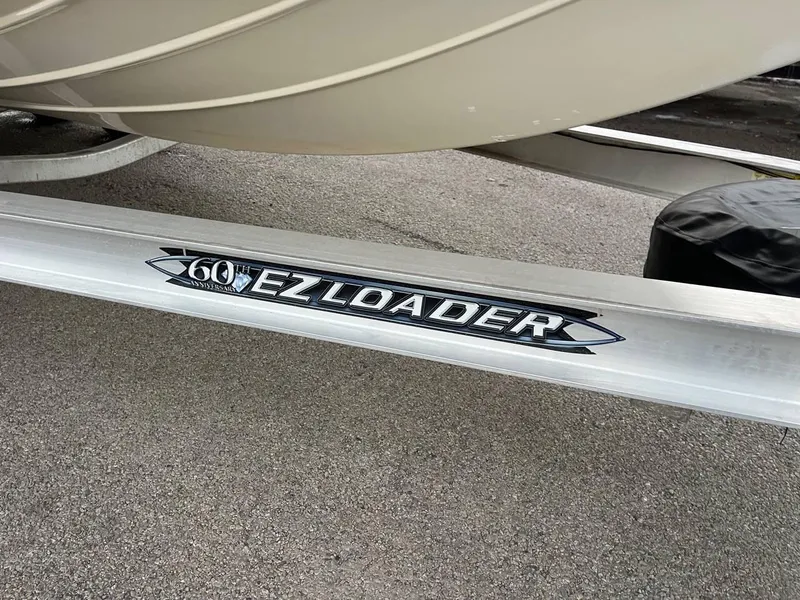 Slide: The Image of EZ Loader trailer for 2013 Epic 22 SC boat. - 42