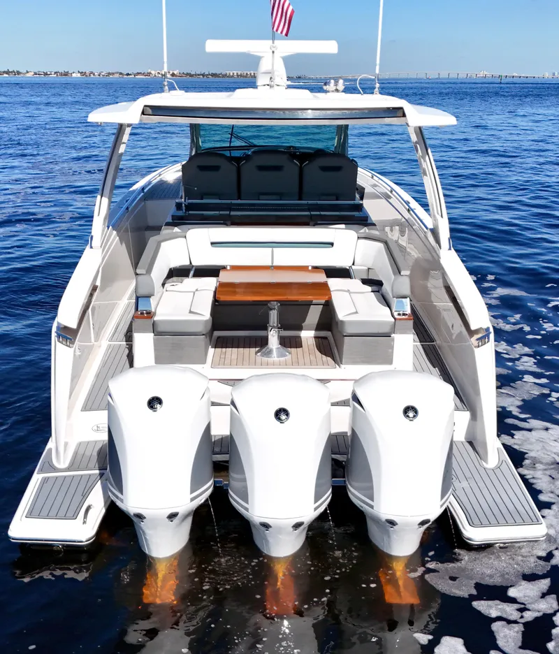 Slide: The Image of Tiara 38 LS 2018 - 85