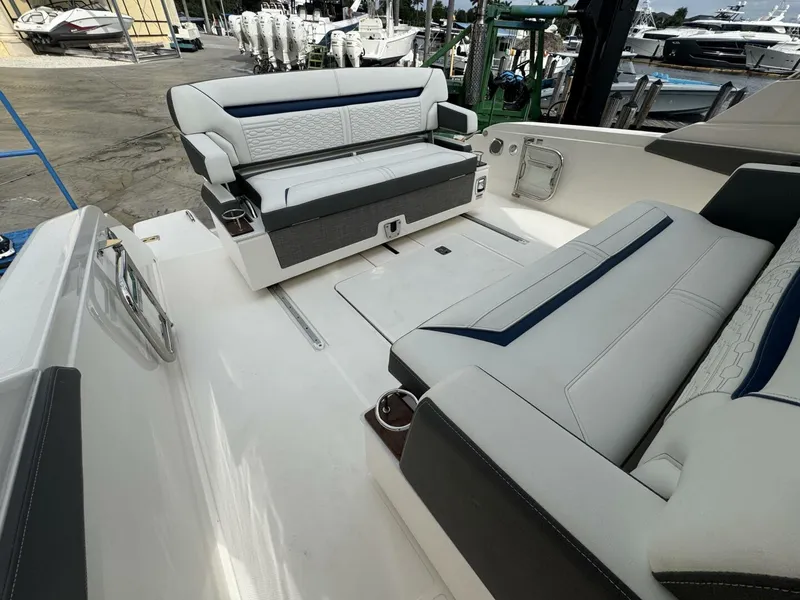 Slide: The Image of 2022 34' Tiara LS - 5