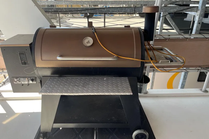 Slide: The Image of Smoker Included - 50