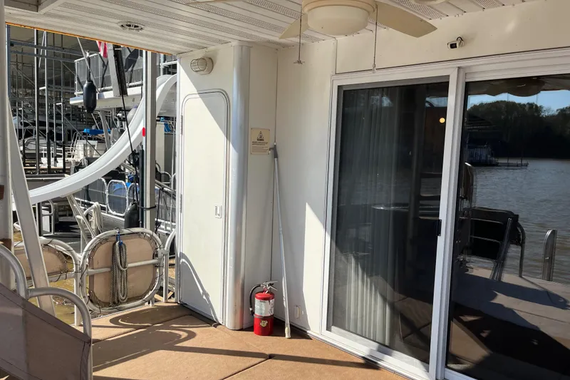 Slide: The Image of Sharpe 75 2001 - 61