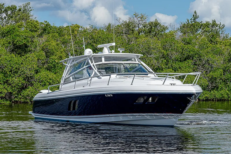 Slide: The Image of Intrepid 430 Sport Yacht 2016 - 62