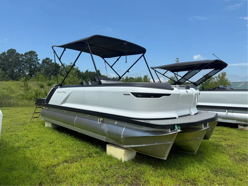 The Image of Manitou Cruise 22 Max Bench 2025 - 1