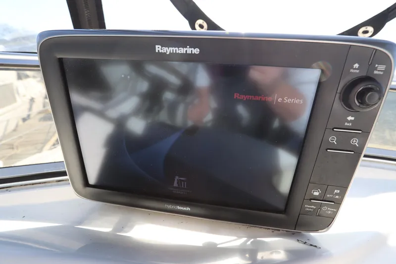 Slide: The Image of Raymarine eSeries display on 2005 Meridian 459 Motoryacht dashboard. - 22