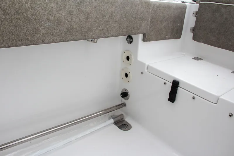 Slide: The Image of Twin Yamaha 250 V6 outboard engines on a 2025 Sea Hunt Gamefish 27 boat. - 19