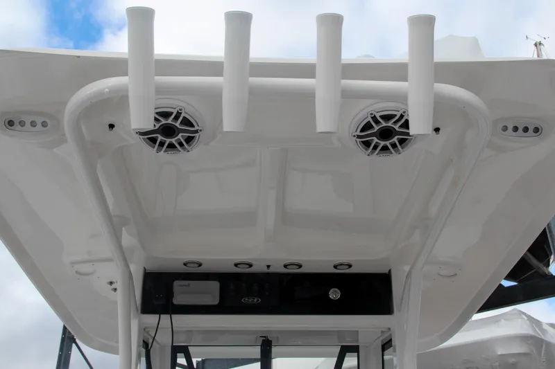 Slide: The Image of Sea Hunt Gamefish 27 Forward Seating 2025 - 64