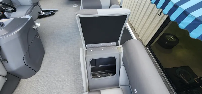 Slide: The Image of Bennington 20SVLSR 2024 - 40