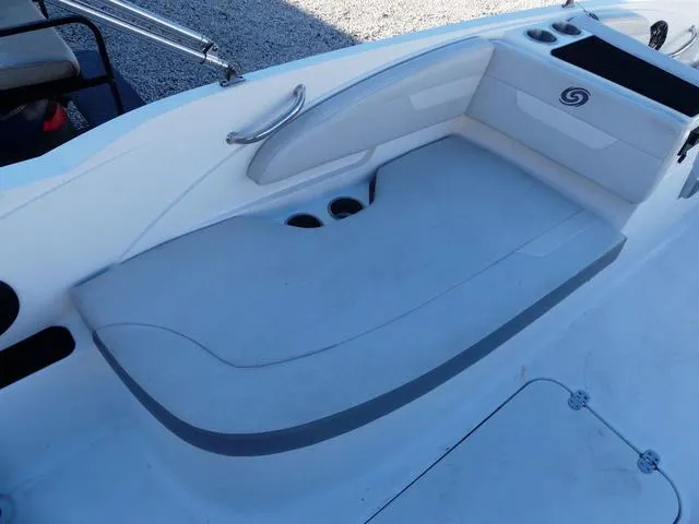 Slide: The Image of 2022 Hurricane SunDeck Sport 185 OB boat seating area with cup holders. - 19