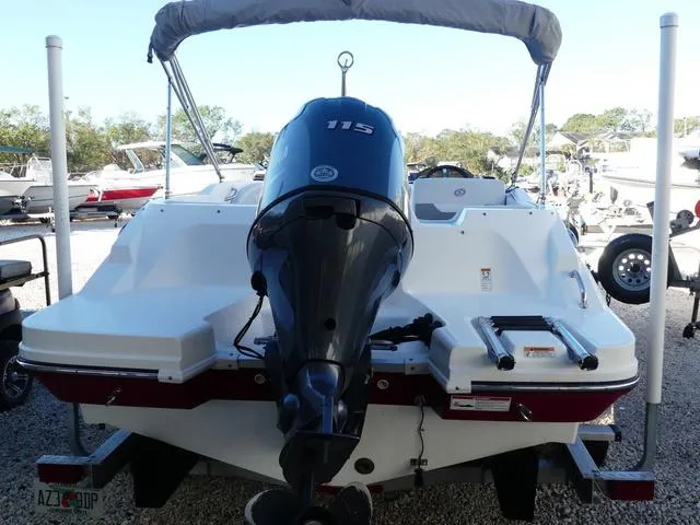 Slide: The Image of 2022 Hurricane SunDeck Sport 185 OB boat with outboard motor, rear view. - 8