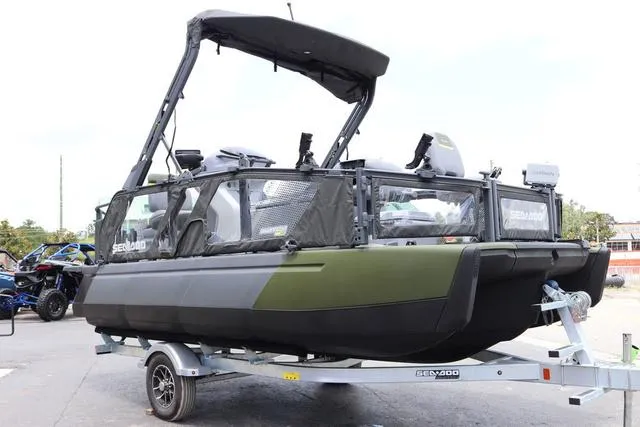 Slide: The Image of Sea-Doo Switch Fish 18 2025 - 9