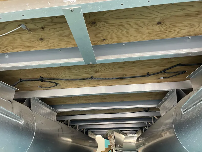 Slide: The Image of Underside view of 2024 Bennington 188SVLSR pontoon boat construction details. - 18