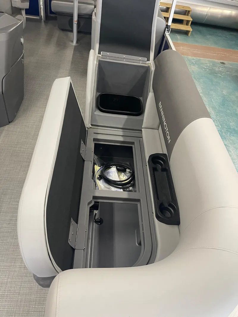 Slide: The Image of Bennington 188SVLSR 2024 - 62