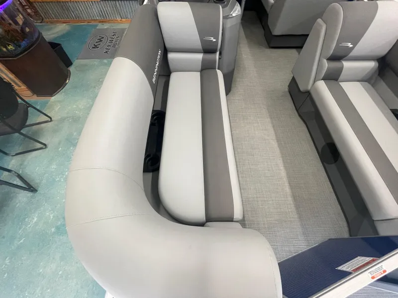 Slide: The Image of Bennington 188SVLSR 2024 - 65