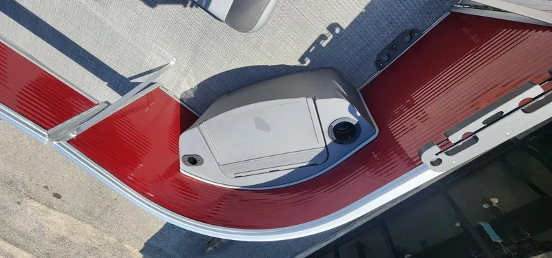 Slide: The Image of 2024 Bennington 20SVFSR boat deck with red and gray accents. - 14