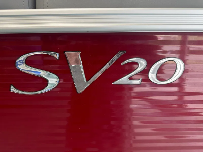 Slide: The Image of 2024 Bennington 20SVLSR boat emblem on red background. - 10