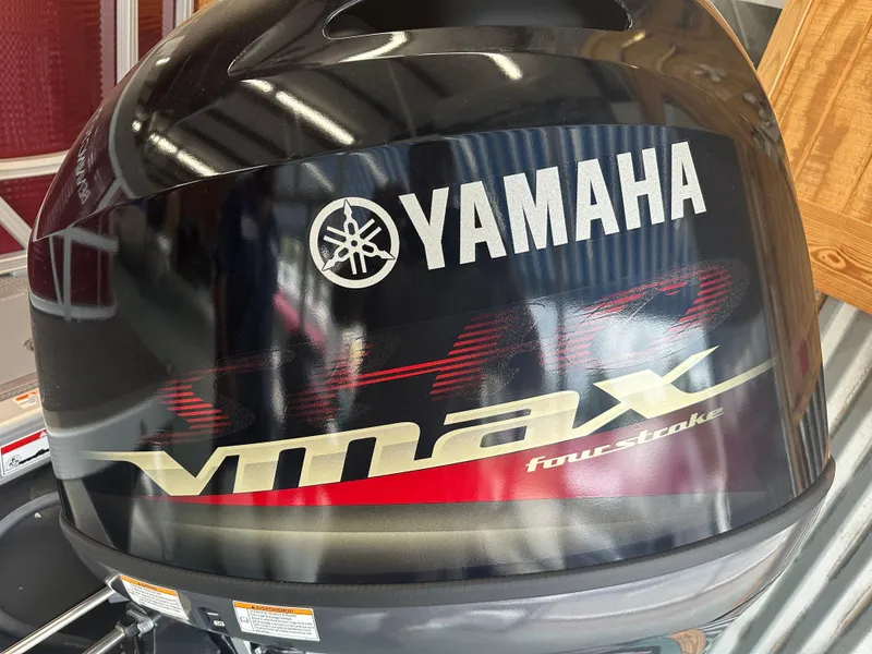 Slide: The Image of Yamaha VMAX four-stroke engine on 2024 Bennington 20SVLSR boat. - 44