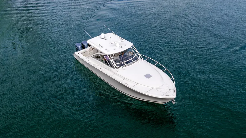 Slide: The Image of 2017 Jupiter 41 - Exterior profile on the water - 13