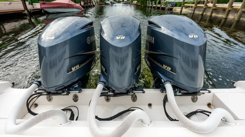 Slide: The Image of 2017 Jupiter 41 - Engines - 18