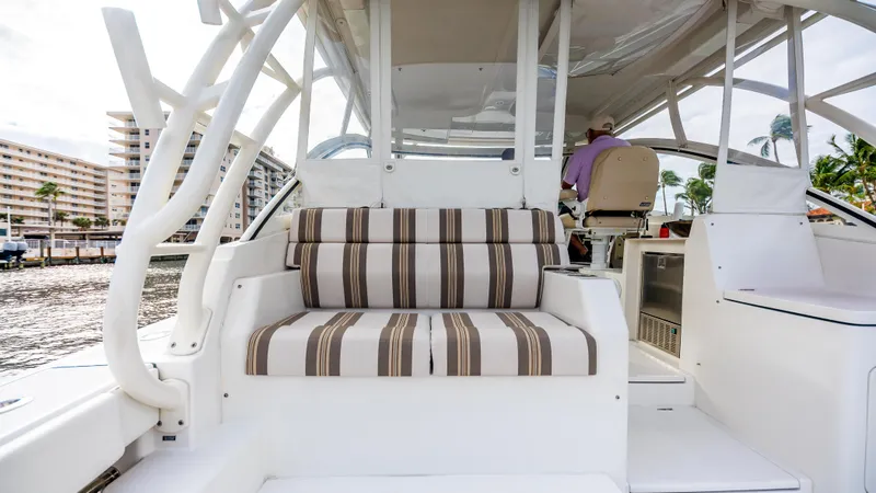 Slide: The Image of 2017 Jupiter 41 - Aft seating - 26