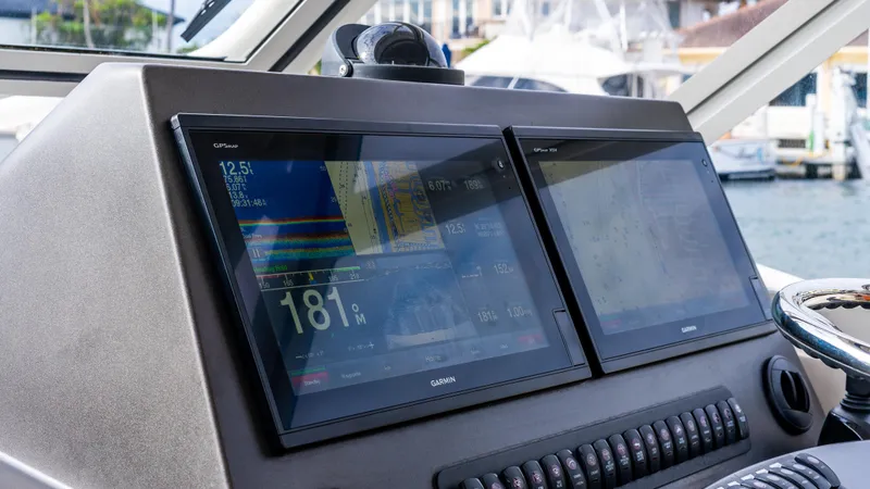 Slide: The Image of 2017 Jupiter 41 - Helm electronics - 32