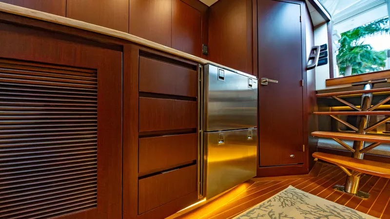 Slide: The Image of 2017 Jupiter 41 - Bar/kitchen - 39