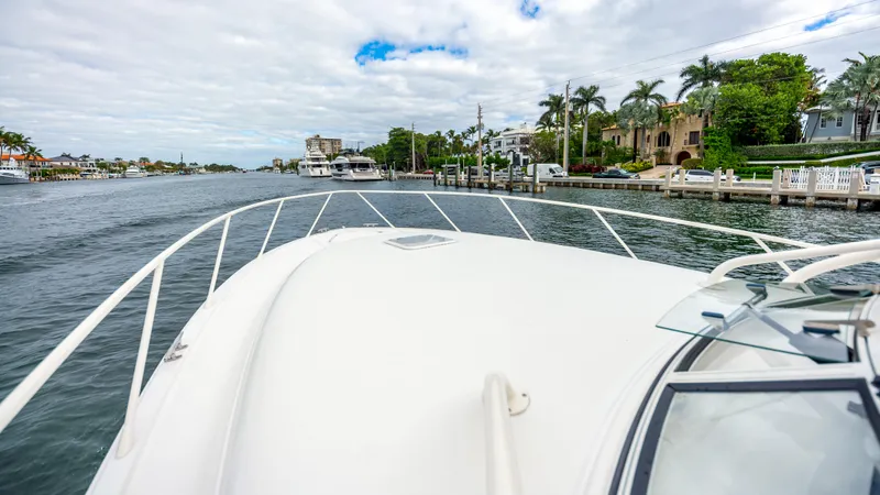 Slide: The Image of 2017 Jupiter 41 - Port bow - 46