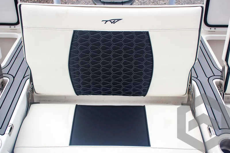 Slide: The Image of Tidewater 2500 Carolina Bay 2025 - 64