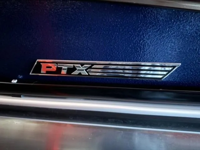 Slide: The Image of Premier 220 Sunscape RF 2025 - 3