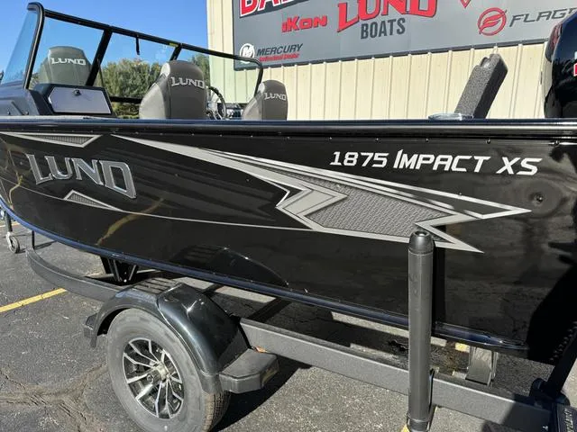 Slide: The Image of Lund Impact XS 1875 Sport 2025 - 13