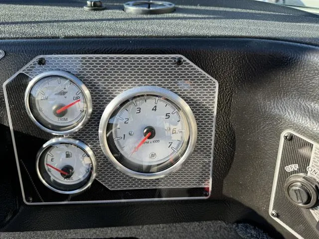 Slide: The Image of Lund Impact XS 1875 Sport 2025 - 18