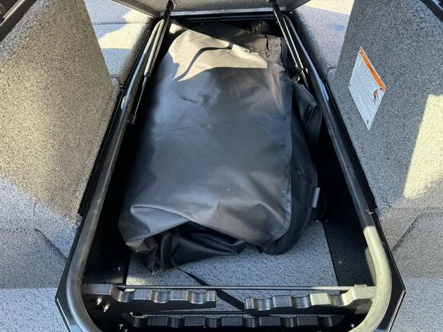 Slide: The Image of Lund Impact XS 1875 Sport 2025 - 22