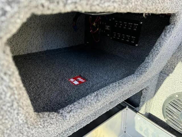 Slide: The Image of Lund Impact XS 1875 Sport 2025 - 24