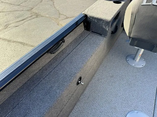 Slide: The Image of Lund Impact XS 1875 Sport 2025 - 29