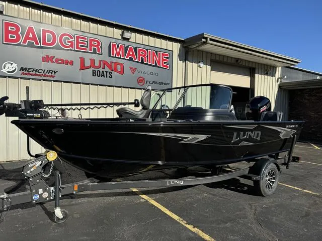 Slide: The Image of Lund Impact XS 1875 Sport 2025 - 3