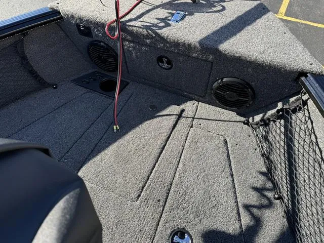 Slide: The Image of Lund Impact XS 1875 Sport 2025 - 30