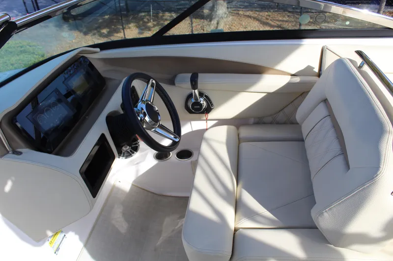 Slide: The Image of Regal LS4 Surf 2020 - 10