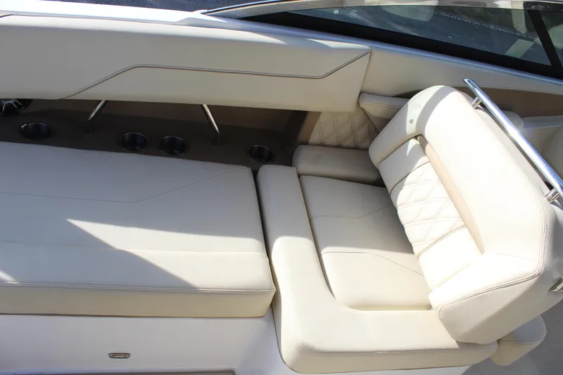 Slide: The Image of Regal LS4 Surf 2020 - 14