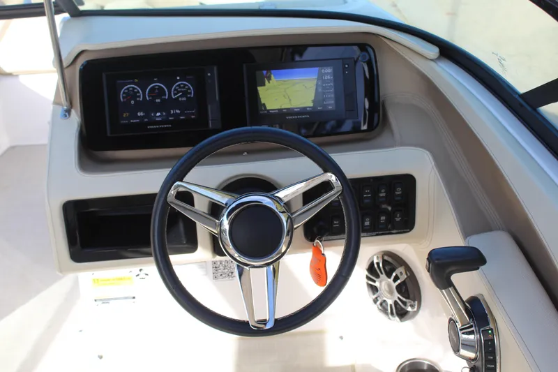 Slide: The Image of Regal LS4 Surf 2020 - 9