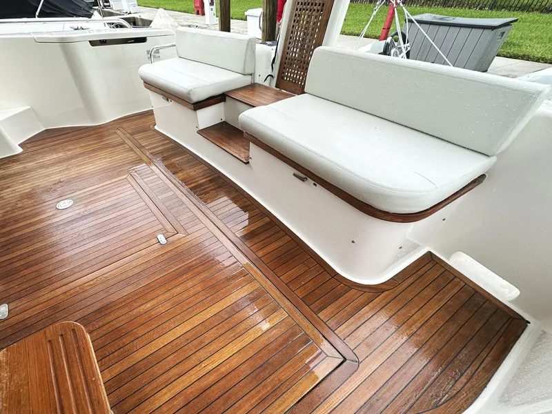 Slide: The Image of Luxurious teak deck seating on 2014 Ferretti Yachts 530. - 11