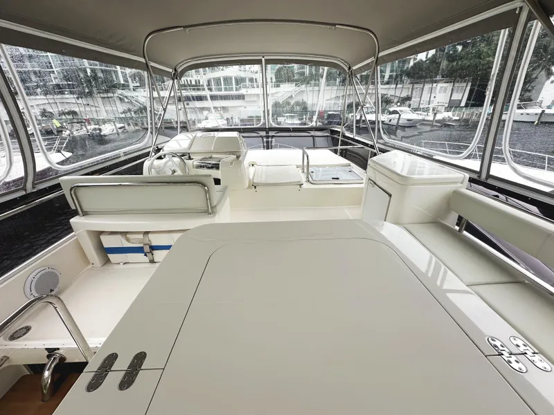 Slide: The Image of Interior view of 2014 Ferretti Yachts 530, featuring spacious seating and modern design. - 45