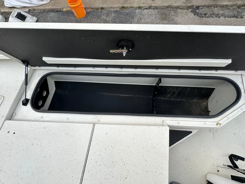 Slide: The Image of Ranger RB200 2023 - 11