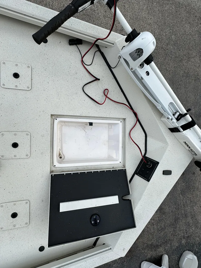 Slide: The Image of Ranger RB200 2023 - 13