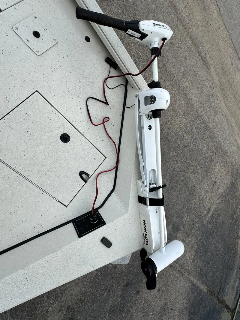 Slide: The Image of Ranger RB200 2023 - 15