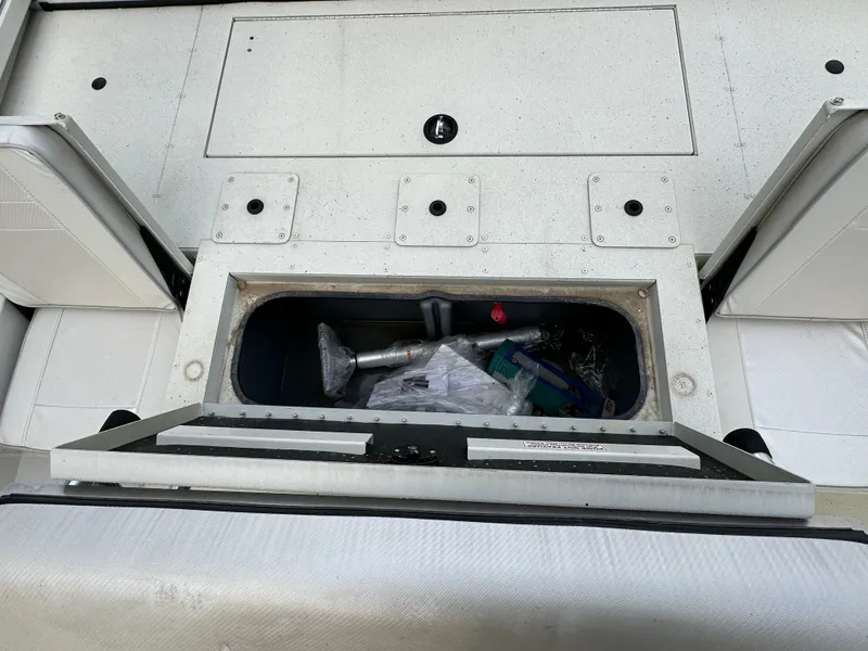 Slide: The Image of Ranger RB200 2023 - 22