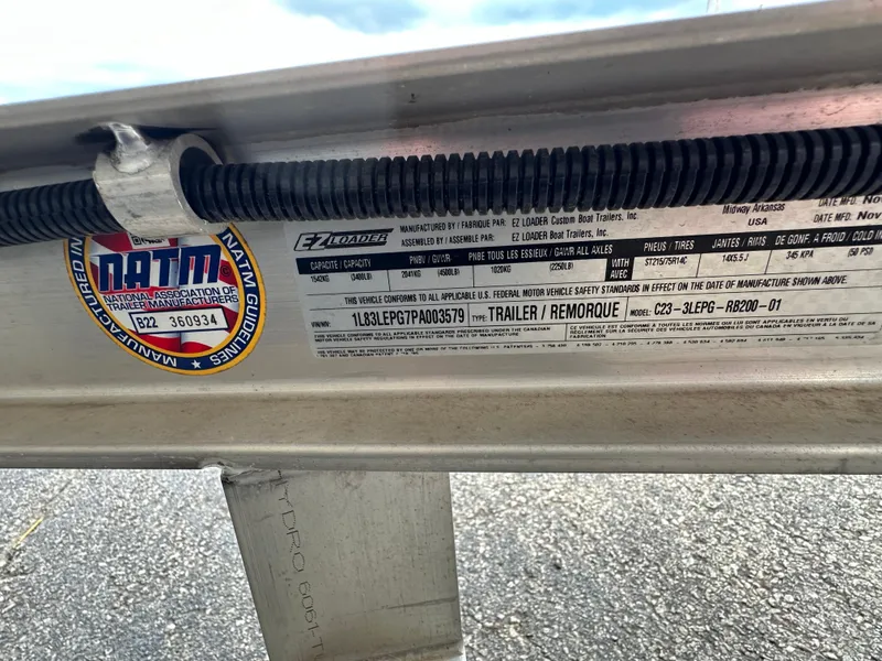 Slide: The Image of Ranger RB200 2023 - 30