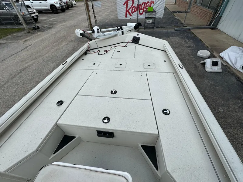 Slide: The Image of Ranger RB200 2023 - 8