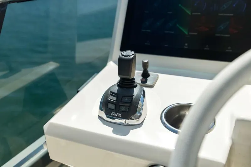 Slide: The Image of Flybridge Helm - 75