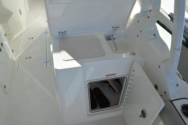 Slide: The Image of Pursuit 266 DC - Sink and Storage - 27