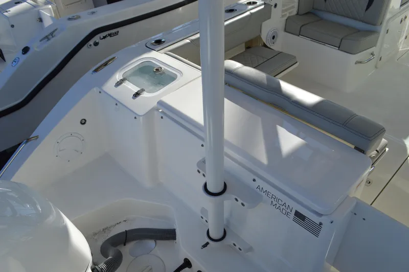 Slide: The Image of Pursuit 266 DC - Ski Post - 44